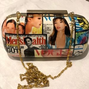 Magazine Court Chain Clutch